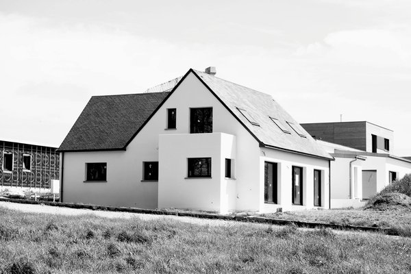 Créer un espace intime dans votre jardin avec un treillis